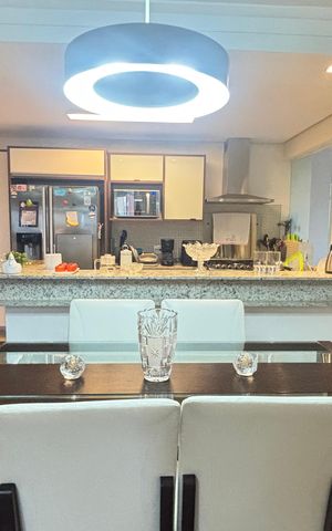 Apartamento à venda com 103m², 2 quartos e 2 vagas Apartamento à venda com 103m², 2 quartos e 2 vagasSala