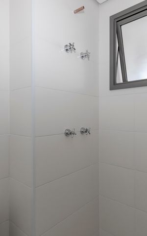 Apartamento à venda com 232m², 3 quartos e 3 vagasBanheiro de Serviço