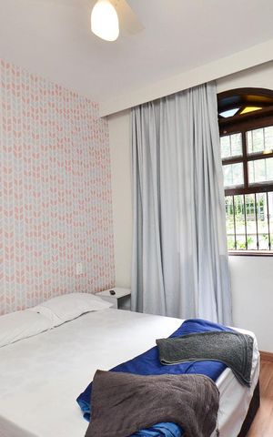 Casa à venda com 420m², 6 quartos e 2 vagas Casa à venda com 420m², 6 quartos e 2 vagasQuarto 2