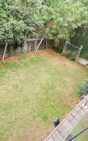 Casa à venda com 420m², 6 quartos e 2 vagas Casa à venda com 420m², 6 quartos e 2 vagasÁrea Externa