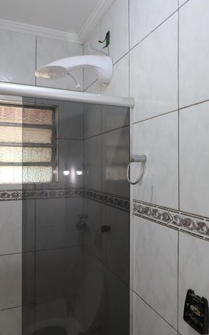 Casa à venda com 348m², 3 quartos e 2 vagasBanheiro