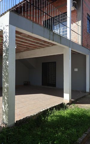 Casa à venda com 348m², 3 quartos e 2 vagasÁrea externa