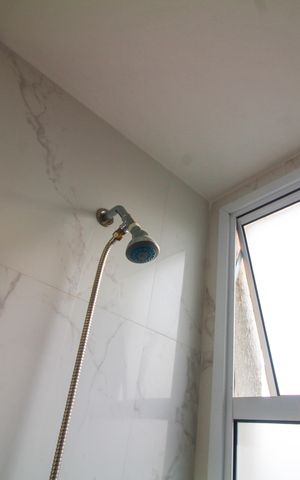 Apartamento à venda com 63m², 2 quartos e 1 vaga Apartamento à venda com 63m², 2 quartos e 1 vagaBanheiro da Suíte
