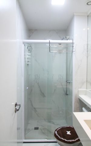 Apartamento à venda com 63m², 2 quartos e 1 vaga Apartamento à venda com 63m², 2 quartos e 1 vagaBanheiro Social