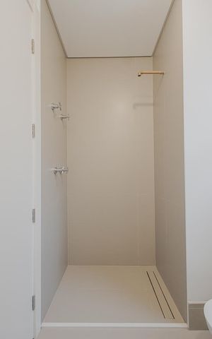 Apartamento à venda com 270m², 4 quartos e 4 vagasBanheiro da Suíte 1