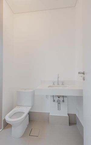 Apartamento à venda com 270m², 4 quartos e 4 vagasBanheiro da Suíte 2