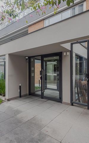 Apartamento à venda com 270m², 4 quartos e 4 vagasFachada