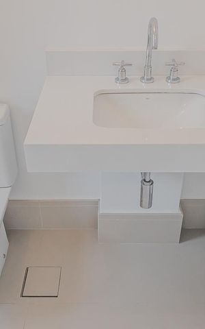 Apartamento à venda com 270m², 4 quartos e 4 vagasBanheiro da Suíte 2