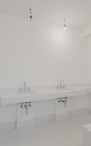 Apartamento à venda com 270m², 3 quartos e 4 vagasBanheiro 2 da Suíte 3
