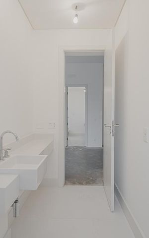 Apartamento à venda com 270m², 3 quartos e 4 vagasBanheiro 1 da Suíte 3