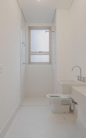 Apartamento à venda com 270m², 3 quartos e 4 vagasBanheiro 1 da Suíte 3