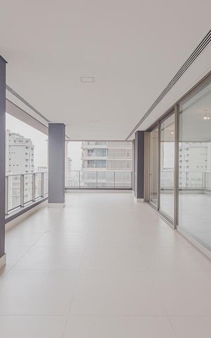 Apartamento à venda com 270m², 3 quartos e 4 vagasVaranda da Sala