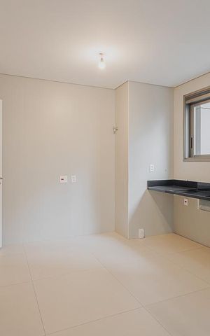 Apartamento à venda com 270m², 3 quartos e 4 vagasCozinha