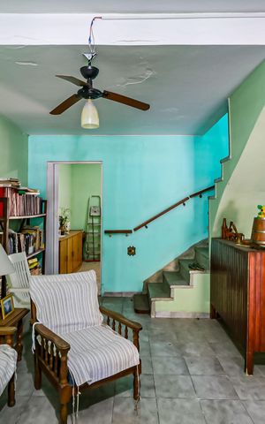 Casa à venda com 102m², 2 quartos e 1 vaga Casa à venda com 102m², 2 quartos e 1 vagaSala