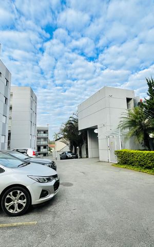 Apartamento para alugar com 51m², 2 quartos e 1 vaga Apartamento para alugar com 51m², 2 quartos e 1 vagaFachada