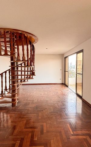 Apartamento para alugar com 200m², 3 quartos e 3 vagas Apartamento para alugar com 200m², 3 quartos e 3 vagasSalaSala