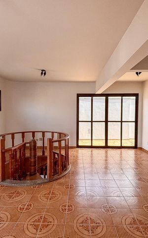 Apartamento para alugar com 200m², 3 quartos e 3 vagas Apartamento para alugar com 200m², 3 quartos e 3 vagasCobertura