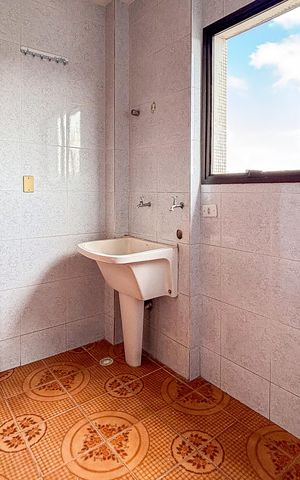 Apartamento para alugar com 200m², 3 quartos e 3 vagas Apartamento para alugar com 200m², 3 quartos e 3 vagasÁrea de Serviço