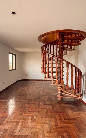 Apartamento para alugar com 200m², 3 quartos e 3 vagas Apartamento para alugar com 200m², 3 quartos e 3 vagasSala