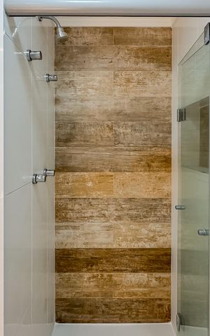 Apartamento à venda com 67m², 2 quartos e 1 vaga Apartamento à venda com 67m², 2 quartos e 1 vagaBanheiro da Suíte