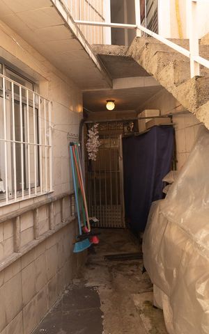 Casa à venda com 127m², 3 quartos e 3 vagas Casa à venda com 127m², 3 quartos e 3 vagasÁrea Externa