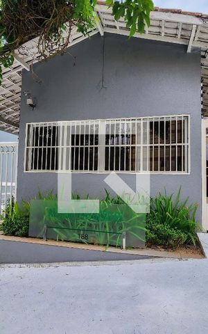 Casa de condomínio à venda com 127m², 3 quartos e 1 vaga Casa de condomínio à venda com 127m², 3 quartos e 1 vagaFachada