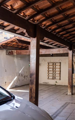 Casa à venda com 277m², 3 quartos e 2 vagas Casa à venda com 277m², 3 quartos e 2 vagasGaragem