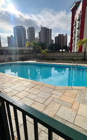 Apartamento à venda com 160m², 3 quartos e 3 vagasÁrea comum - Piscina