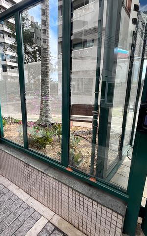 Apartamento à venda com 160m², 3 quartos e 3 vagasFachada