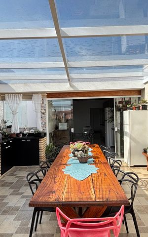 Apartamento à venda com 148m², 3 quartos e 2 vagas Apartamento à venda com 148m², 3 quartos e 2 vagasCobertura