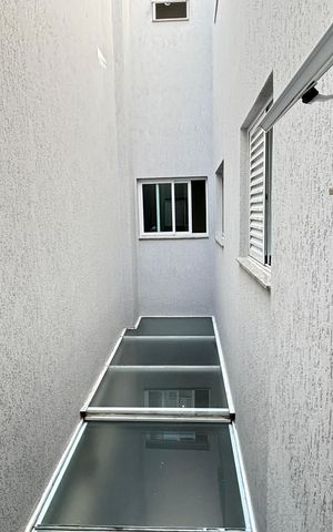Apartamento à venda com 148m², 3 quartos e 2 vagas Apartamento à venda com 148m², 3 quartos e 2 vagasQuarto 1 - Vista