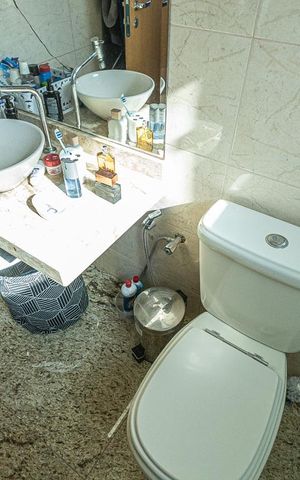 Apartamento à venda com 150m², 3 quartos e 1 vaga Apartamento à venda com 150m², 3 quartos e 1 vagaBanheiro da Suíte
