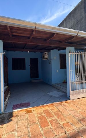 Casa à venda com 80m², 2 quartos e 1 vaga Casa à venda com 80m², 2 quartos e 1 vagaFachada