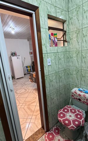 Casa à venda com 80m², 2 quartos e 1 vaga Casa à venda com 80m², 2 quartos e 1 vagaBanheiro Social