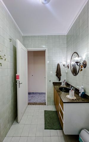 Casa à venda com 186m², 3 quartos e 4 vagasBanheiro da Suíte