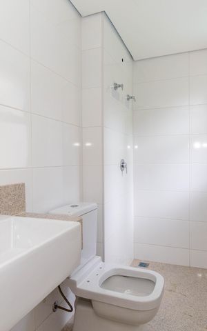 Apartamento à venda com 134m², 4 quartos e 3 vagas Apartamento à venda com 134m², 4 quartos e 3 vagasBanheiro Suíte 1