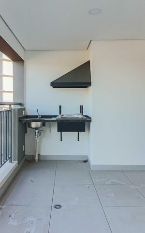 Apartamento à venda com 73m², 2 quartos e 1 vaga Apartamento à venda com 73m², 2 quartos e 1 vagaVaranda