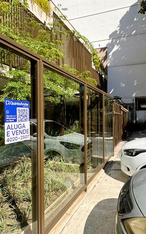Apartamento à venda com 138m², 3 quartos e 2 vagasFachada