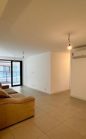 Apartamento à venda com 138m², 3 quartos e 2 vagasSala