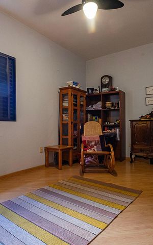 Casa à venda com 189m², 4 quartos e 3 vagas Casa à venda com 189m², 4 quartos e 3 vagasQuarto 4