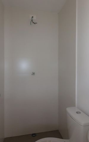 Apartamento à venda com 323m², 3 quartos e 5 vagasBanheiro de Serviço