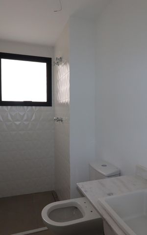 Apartamento à venda com 323m², 3 quartos e 5 vagasBanheiro da Suíte 1