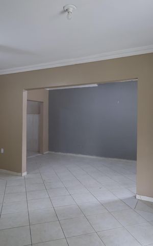 Casa para alugar com 350m², 3 quartos e 2 vagasSala 1