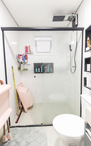 Apartamento à venda com 65m², 2 quartos e 1 vaga Apartamento à venda com 65m², 2 quartos e 1 vagaBanheiro