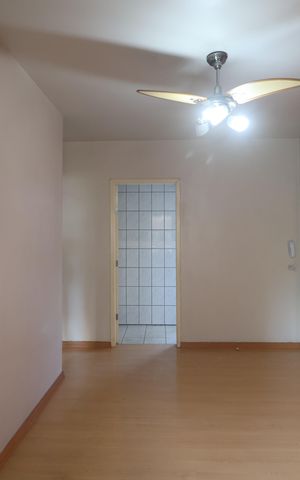 Apartamento à venda com 75m², 2 quartos e 1 vagaSala