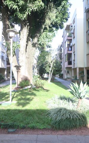 Apartamento à venda com 75m², 2 quartos e 1 vagaÁrea comum