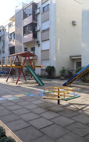 Apartamento à venda com 75m², 2 quartos e 1 vagaÁrea comum - Playground