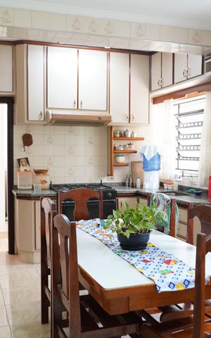Casa à venda com 300m², 2 quartos e 2 vagasCozinha