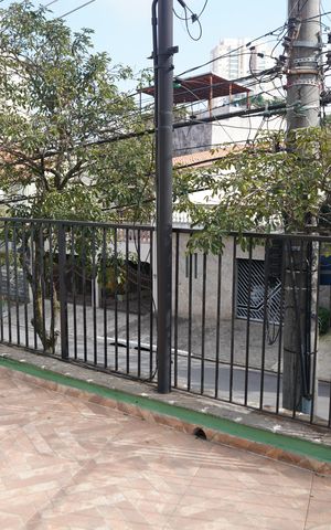 Casa à venda com 300m², 2 quartos e 2 vagasSacada do Quarto