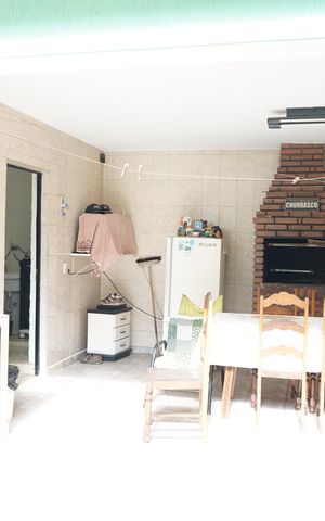 Casa à venda com 300m², 2 quartos e 2 vagasChurrasqueira